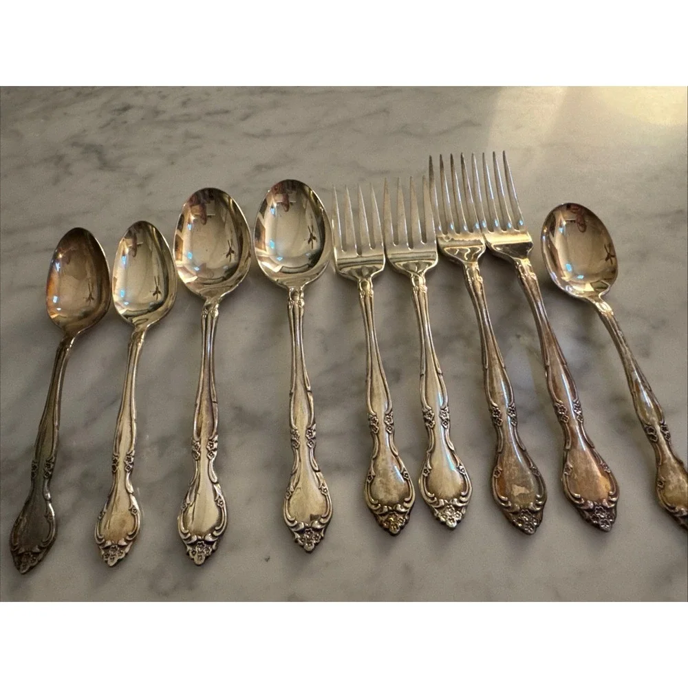 Affection Oneida Community  Pieces Some New  Silverplate Flatware Set-9 Pieces